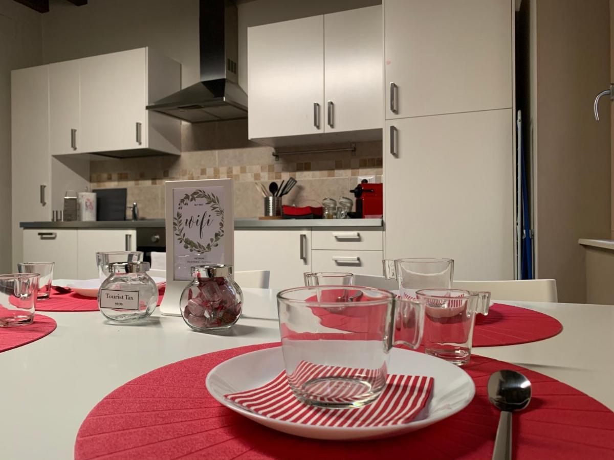 Niki O. Apartments Parma Ngoại thất bức ảnh